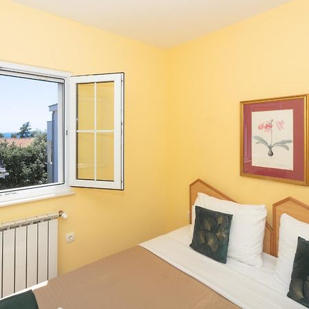 Pansion Pirat Bed and Breakfast Petrcane Esterno foto